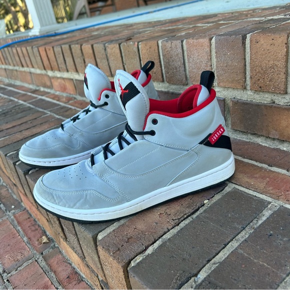 Jordan Fadeaway Wolf Grey Men’s size 10.5 Sneakers - Picture 4 of 14